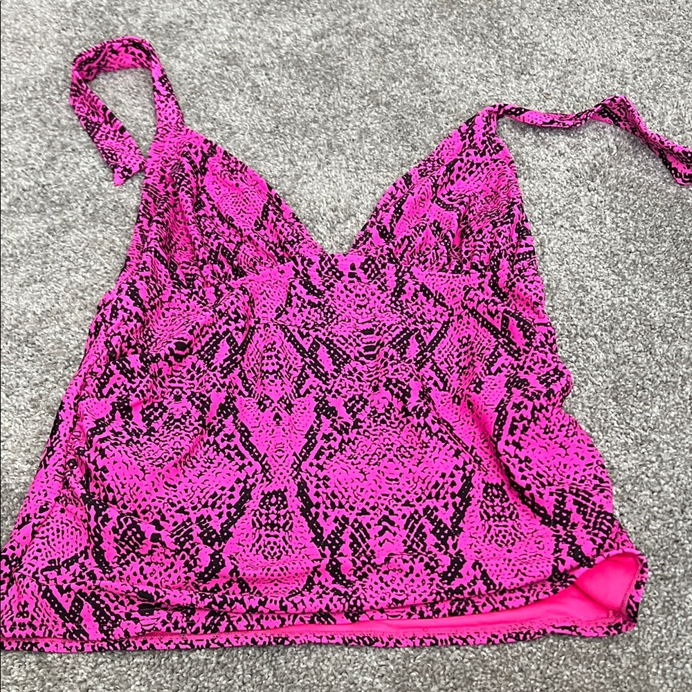 Old Navy Bright Pink Camisole